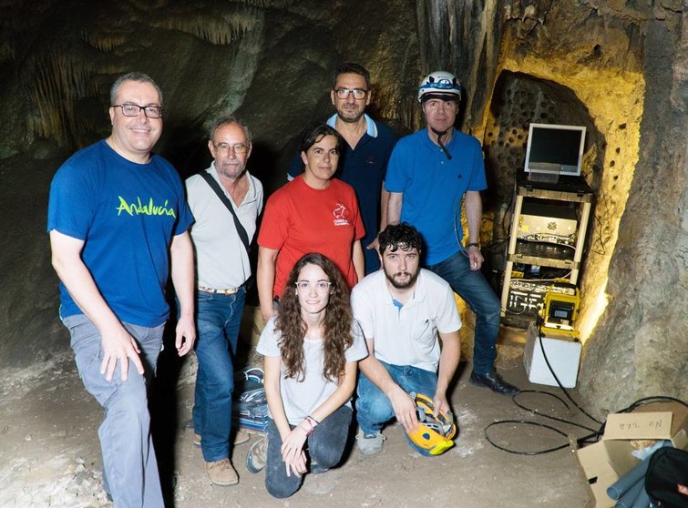 Equipo Espectroscopia láser, Cueva de Nerja