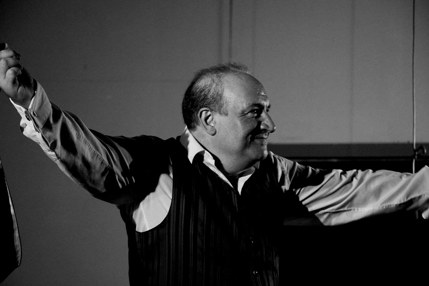 David González Rizzo,Portón del Teatro, compañía de teatro Eslava. Foto A. Doctor El Ágora