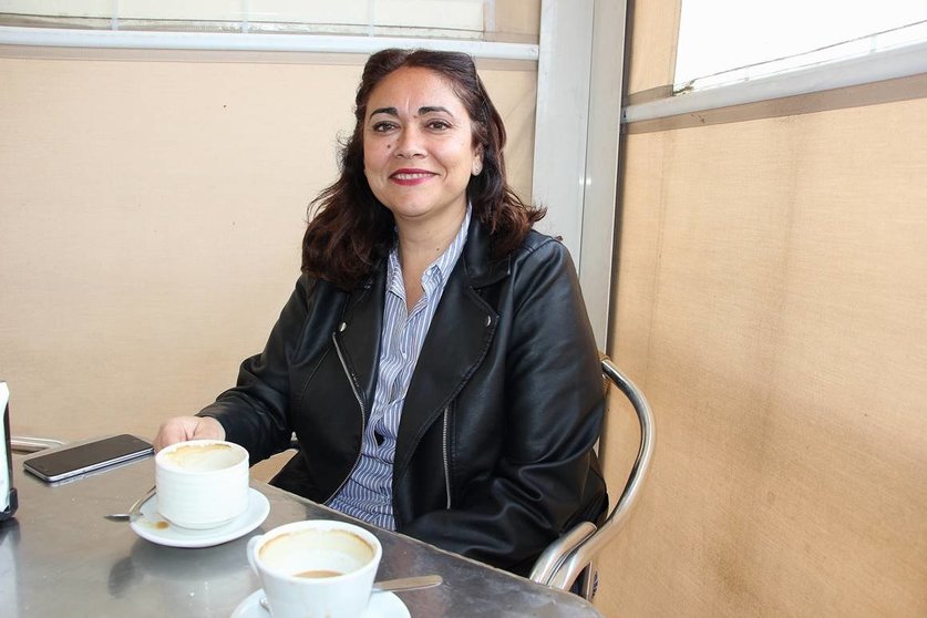 Un café con Mikaela García. Foto: A. Doctor / El Ágora