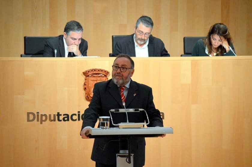 Villanova en tribuna de alcaldes Diputación