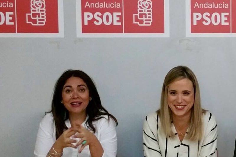 Micaela García y Patricia Alba en rueda de prensa