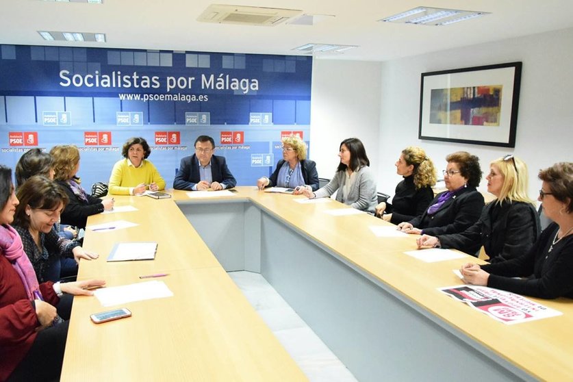 El PSOE denuncia que en Málaga las mujeres cobran casi 500 euros al mes menos que los hombres