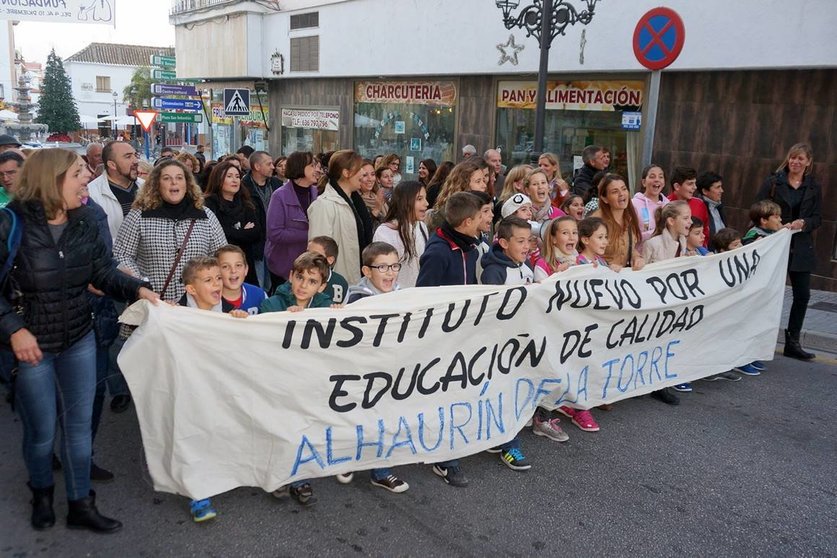 Manifestación 'Instituto nuevo'. Archivo