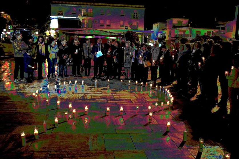 Homenaje a las víctimas de la violencia de género 25N. Foto: A.D. / El Ágora | Archivo