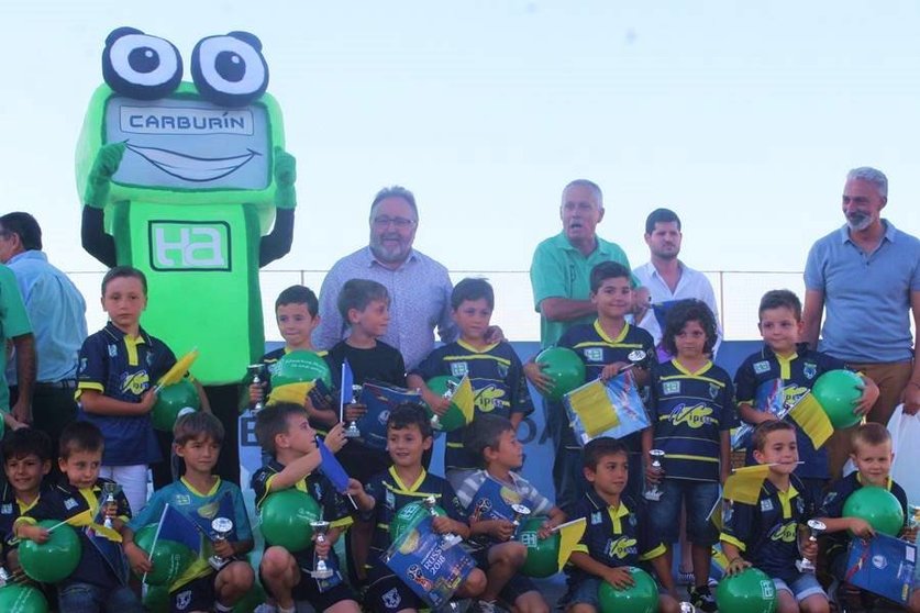 Fiesta fin de temporada de la Escuela de Fútbol del CD Lauro