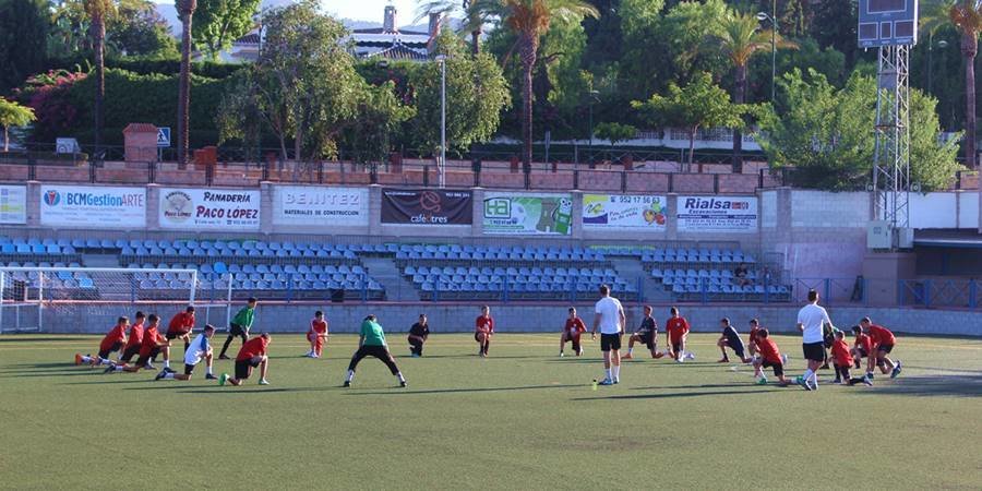 Entrenamientos fútbol infantil Alhaurin de la Torre C. F.