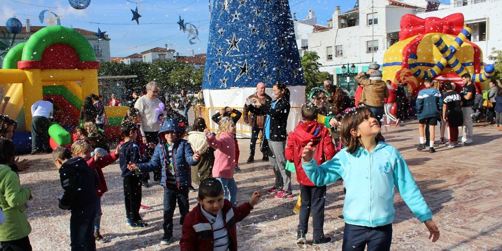 Acto de nieve en la Plaza España, Navidad